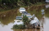 “Du khách săn thảm họa” bị yêu cầu tránh xa lũ lụt ở Đức và Bỉ