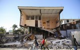 [Ảnh] Sau loạt biến cố, Haiti gánh thêm động đất làm 304 người thiệt mạng