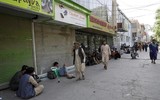 [Ảnh] Taliban chiếm dinh Tổng thống, người dân Kabul tháo chạy khỏi Thủ đô