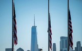 Bộ ảnh ấn tượng đúng thời khắc 8h46 ngày tưởng niệm 20 năm sự kiện 11-9