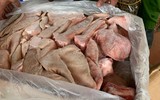 [Ảnh] Cận cảnh kho lạnh 'khủng' chứa gần 3.000 kg thực phẩm không rõ nguồn gốc