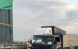 Cận cảnh hiện trường vụ cháy xe container trên cầu Thanh Trì
