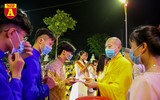 Phật tử đeo khẩu trang phòng dịch dự lễ Vu lan báo hiếu