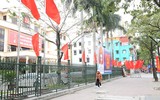Hà Nội rực rỡ cờ hoa chào mừng Đại hội đại biểu toàn quốc lần thứ XIII của Đảng
