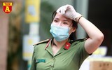 Phụ nữ Công an Thủ đô vào tâm dịch “chia lửa” cùng Bắc Giang 
