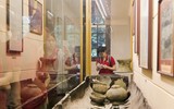 Học sinh Hà Nội học lịch sử qua trải nghiệm thực tế ở Bảo tàng 