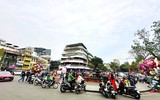 Các điểm du lịch của Hà Nội tấp nập du khách trong ngày cuối kỳ nghỉ Tết Giáp Thìn 