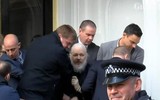 [ẢNH] Tòa án Anh bác bỏ yêu cầu nhà sáng lập Wikileaks về Mỹ