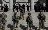 [ẢNH] FBI rà soát lý lịch của 25.000 vệ binh bảo vệ Washington D.C.