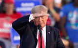 [ẢNH] Ông Donald Trump tổ chức mít tinh, chỉ trích mạnh mẽ chính quyền đương nhiệm
