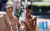 [ẢNH] Nắng nóng chưa từng có tại Canada, miền Tây nước Mỹ