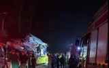 Hiện trường vụ tai nạn giao thông nghiêm trọng tại Tuyên Quang