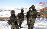 [ẢNH] Lực lượng đặc nhiệm Syria gần biên giới Israel