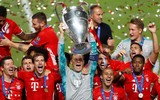 Cầu thủ Bayern Munich rủ nhau cắt trụi lưới sân Ánh sáng