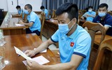 [ẢNH] Công Phượng, Quang Hải cùng đồng đội phấn khởi đi bầu cử