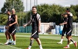 [ẢNH] Messi 'quẩy' tưng bừng trên sân tập với Neymar, Mbappe