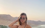 [ẢNH] Bạn gái Courtois 'nghiện' khoe thân với bikini