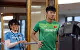 Thầy Park cho Công Phượng tập tạ sau trận thua Nhật Bản