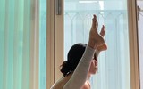 Những tư thế yoga đỉnh cao của HLV xinh đẹp Kim Sung-hee