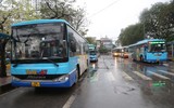 Cận cảnh xe buýt Hà Nội hoạt động tối đa công suất sau nhiều tháng cầm chừng