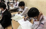 Hình ảnh những học sinh Hà Nội đầu tiên được đến trường sau hơn nửa năm học online vì Covid-19