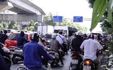 Toàn cảnh 1 tháng thí điểm phân làn xe máy ở đường Nguyễn Trãi: Giao thông chưa hết lộn xộn