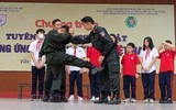 Xem Cảnh sát cơ động hướng dẫn học sinh Hà Nội kỹ năng phòng vệ, đẩy lùi các tệ nạn 