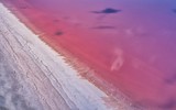Khám phá những hồ nước trên thế giới mang sắc màu kỳ thú