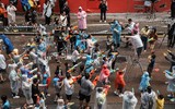 Tưng bừng Lễ hội té nước Songkran tại Thủ đô Bangkok của Thái Lan
