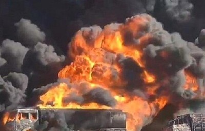 Mỹ không kích phá hủy 83 xe chở dầu của phiến quân ở Syria