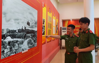 Trưng bày 150 tư liệu, hình ảnh tại triển lãm "Chiến dịch Điện Biên Phủ - Quyết định lịch sử"