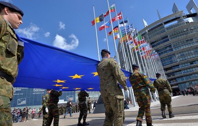 Tranh cãi giữa các đồng minh làm lộ ‘vết nứt’ trong Liên minh châu Âu