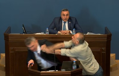 Nổ ra ẩu đả trong phiên họp quốc hội ở Gruzia