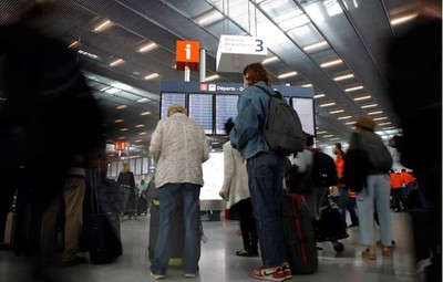 Hàng loạt chuyến bay tại Pháp bị hủy do đình công 