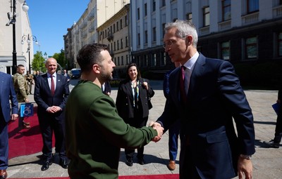Tổng thư ký NATO kêu gọi nhanh chóng cung cấp hỗ trợ quân sự cho Ukraine