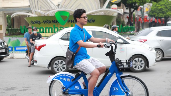 Hà Nội sắp có 2 tuyến đường thí điểm làn dành riêng cho xe đạp?