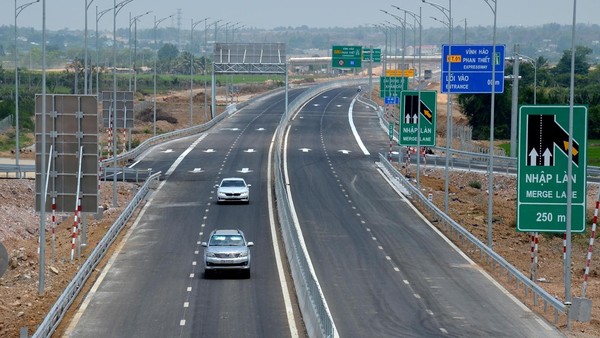 Chấp thuận triển khai mô hình cao tốc không barrie với 3 dự án cao tốc Bắc- Nam 