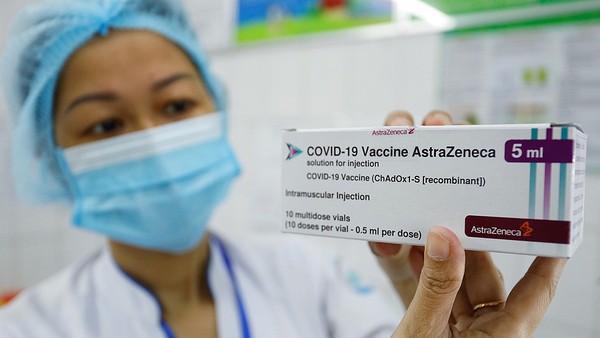 Bộ Y tế nói gì về thông tin vaccine COVID-19 AstraZeneca có nguy cơ gây đông máu?