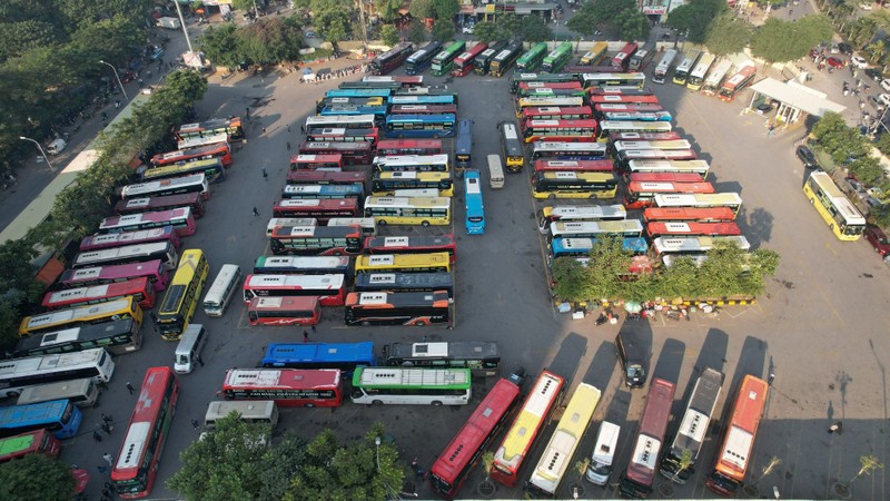 Nghỉ lễ 30-4: Dự báo khách đi lại tăng vọt, Hà Nội tăng cường hơn 700 xe đến các điểm “nóng”