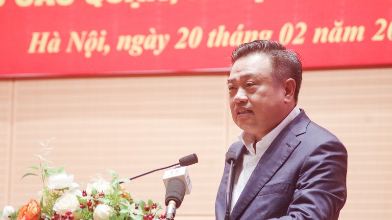 Chủ tịch Hà Nội: "Cán bộ đẩy nhanh công việc ngày nào, tốt ngày đó"