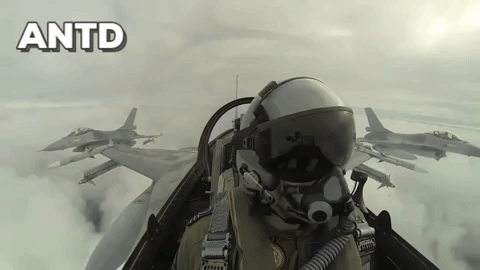 Tình tiết bất ngờ vụ phi công F-18E Mỹ diệt Su-22 Syria vừa qua làm Nga nổi giận  ảnh 1