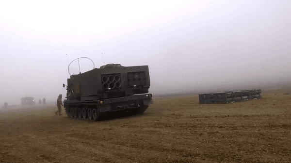Pháo phản lực mạnh hơn HIMARS của Ukraine bắt đầu tác chiến ảnh 9