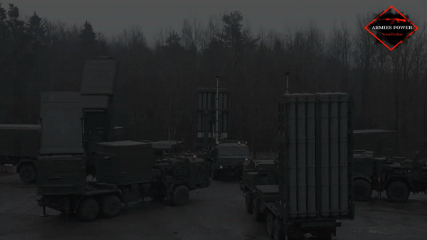 Lo pháo HIMARS Ukraine tập kích, Nga triển khai 'rồng lửa' S-350 Vityaz bảo vệ căn cứ không quân