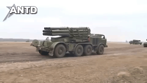 Vì sao 'bão táp' BM-27 lại soán ngôi 'lốc lửa' BM-30 trên chiến trường Ukraine? ảnh 8