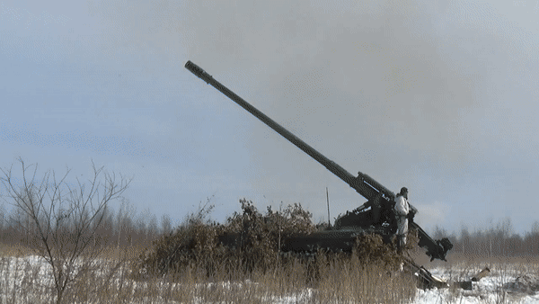Pháo phản lực HIMARS Ukraine tập kích phá hủy kho đạn lớn tại Kharkiv ảnh 10