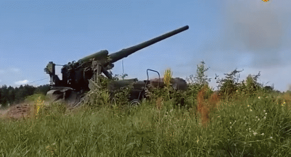 Pháo phản lực HIMARS Ukraine tập kích phá hủy kho đạn lớn tại Kharkiv ảnh 9