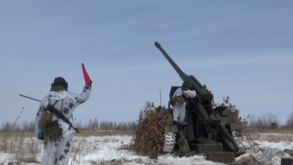 Nga chuyển pháo 2S5 Giatsint-S có thể bắn đạn hạt nhân chiến thuật tới Ukraine ảnh 18