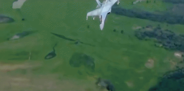 Tiêm kích Su-35S Nga hạ chiến đấu cơ Ukraine ở khoảng cách gần 200km? ảnh 38