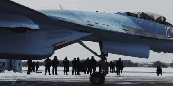 Tiêm kích Su-35S Nga hạ chiến đấu cơ Ukraine ở khoảng cách gần 200km? ảnh 26