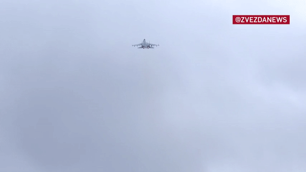 Tiêm kích Su-35S Nga hạ chiến đấu cơ Ukraine ở khoảng cách gần 200km? ảnh 14